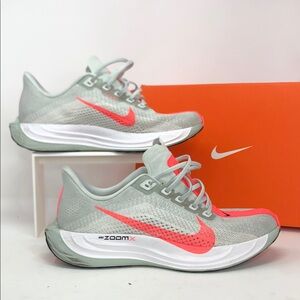 Nike Pegasus Plus Barely Grey Hot Punch FQ7262-001 Men’s Running Shoes - Size 9